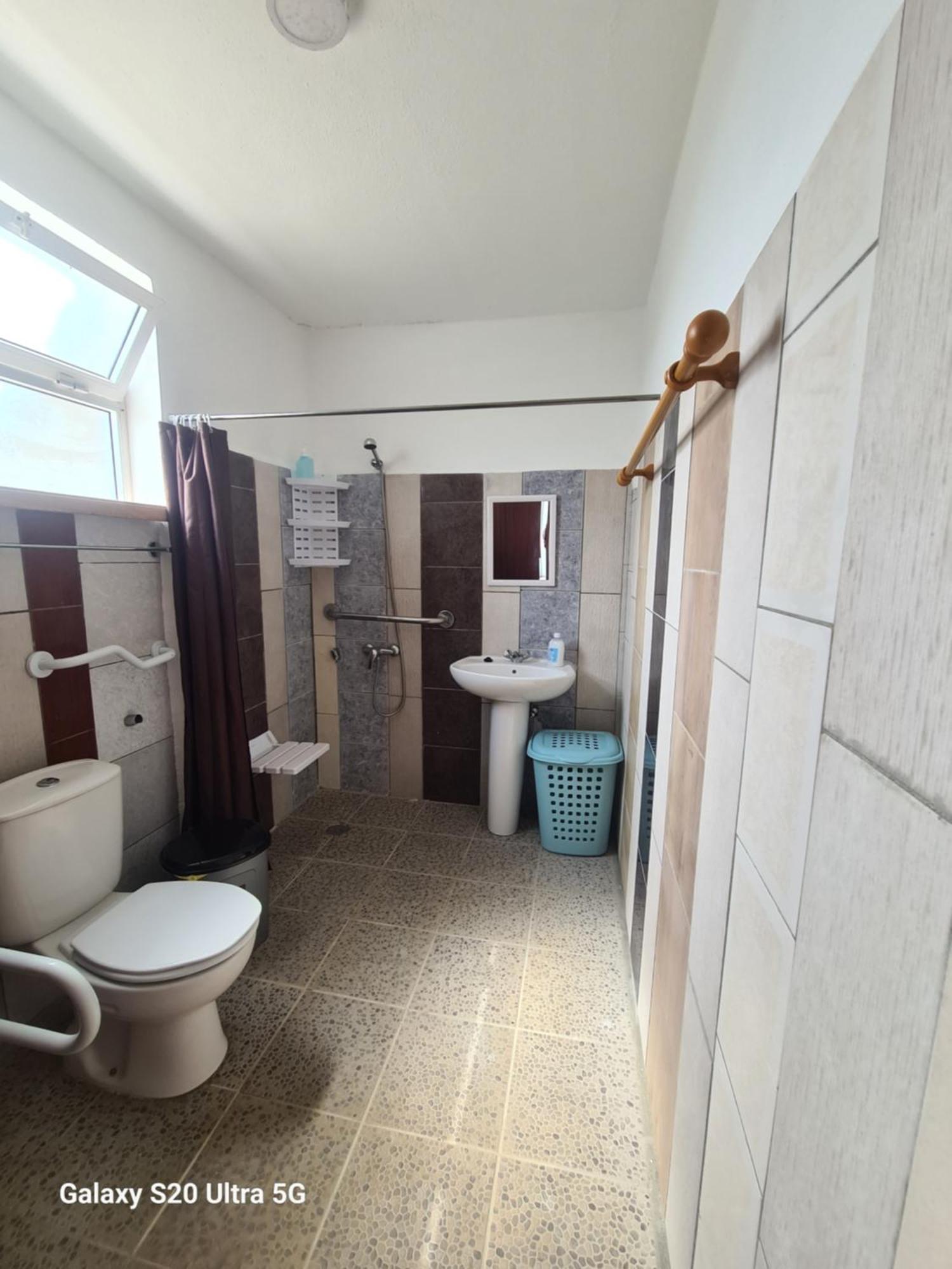 Ap Luso Brasileiro Hotel Lajes das Flores Ngoại thất bức ảnh